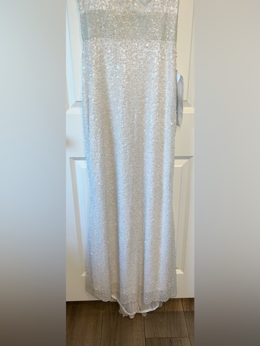 Mac Duggal Sequin Sleeveless V Neck Column White Gown & Beaded Belt Formal - Picture 6 of 10